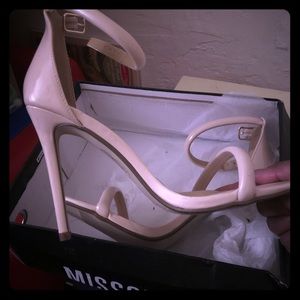 Size 9 misguided open toe heel